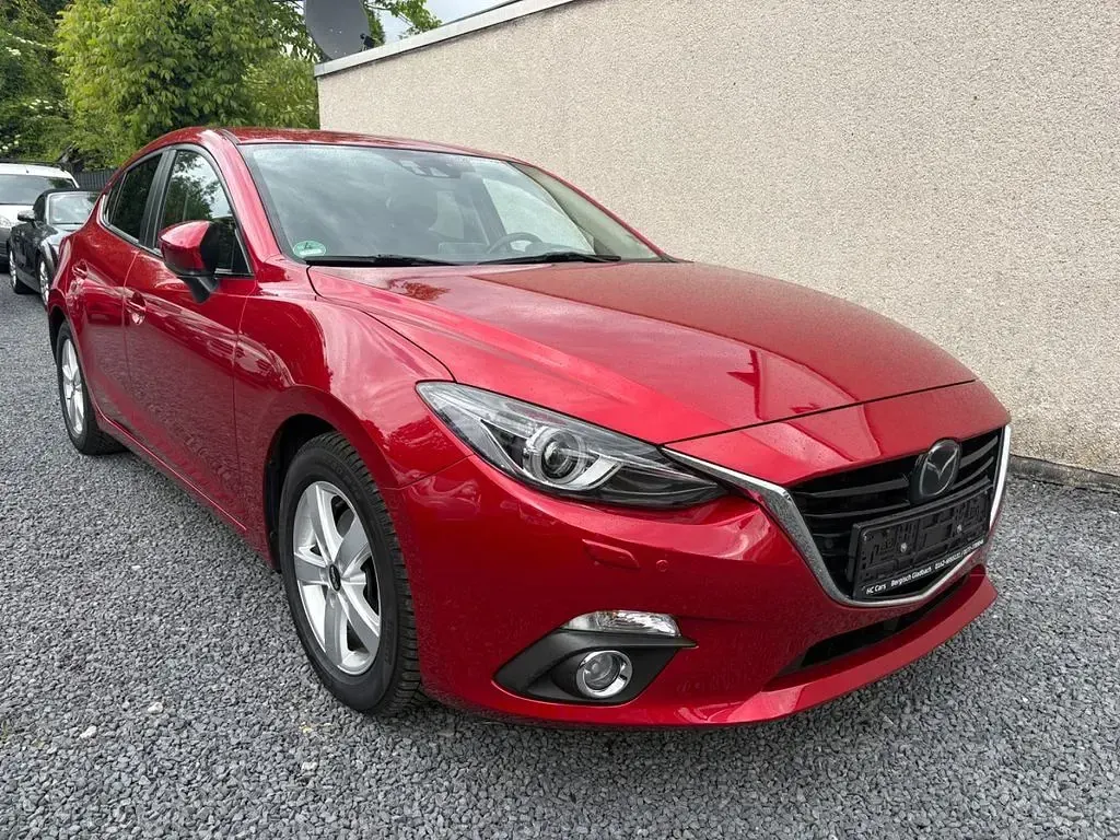 Gebraucht Mazda 3 Sports-Line 150 PS (110 kW) 2015 Rot Limousine