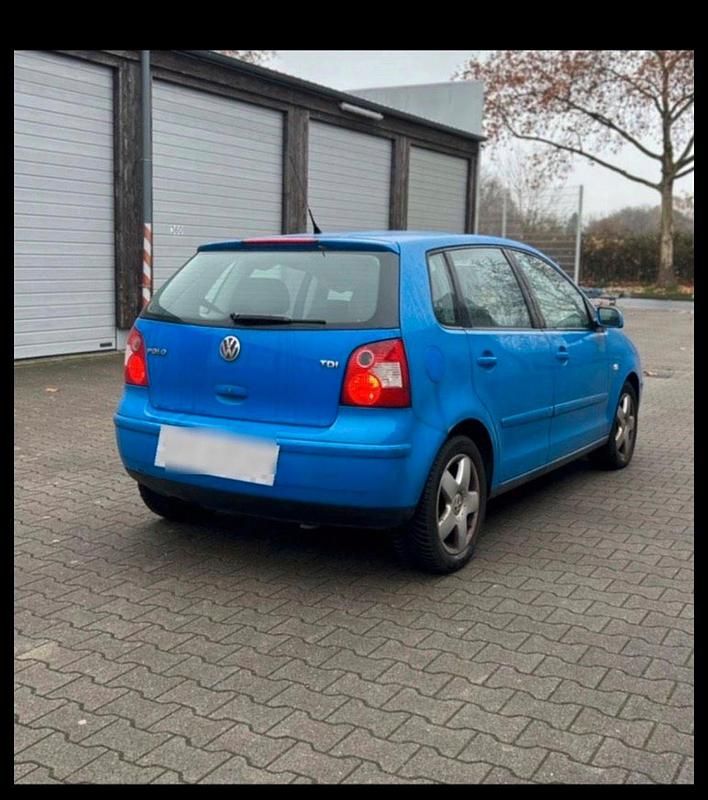 Gebraucht VW Polo 101 PS (74 kW) 2003 Blau Kleinwagen