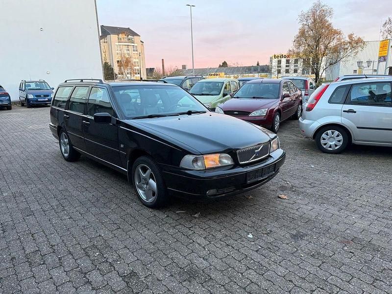 Gebraucht Volvo V70 193 PS (141 kW) 1998 Schwarz Kombi