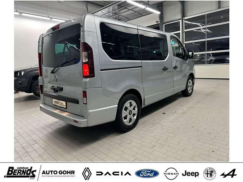 Gebraucht Renault Trafic Evolution 150 PS (110 kW) 2024 Highlandgrau met. (kqa) Van / Kleinbus