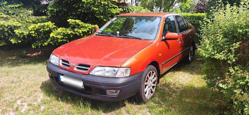 Orange Gebraucht 1998 Nissan Primera Limousine | 650 € - Bild 1/4