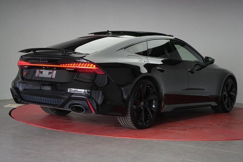 Gebraucht Audi RS7 Sport 600 PS (441 kW) 2022 Mythos black Kleinwagen