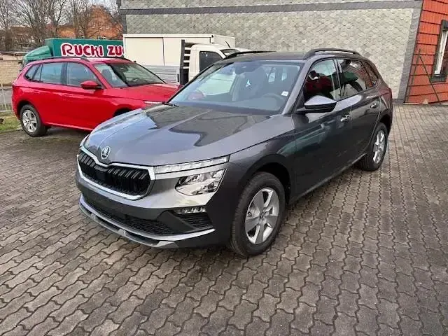 Neu Skoda Kamiq 116 PS (85 kW) 2025 Graphitegrau metallic SUV