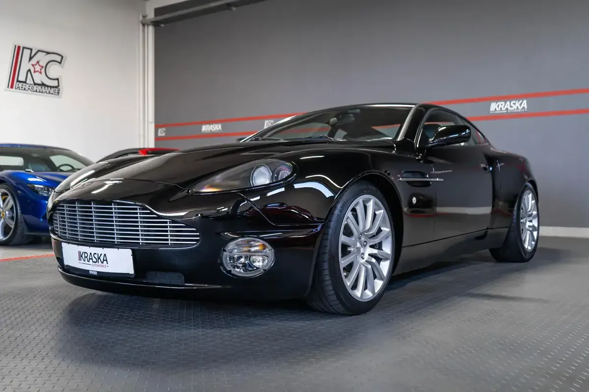 Gebraucht Aston Martin Vanquish 469 PS (344 kW) 2003 Bowland black fast track Coupé