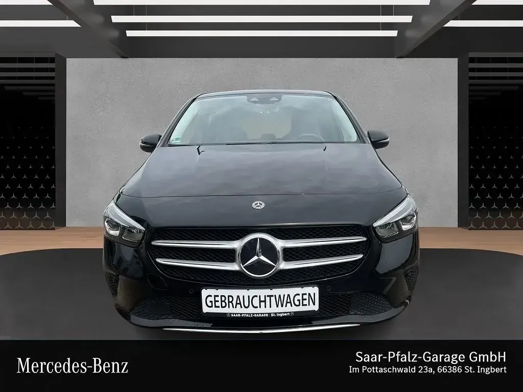 Gebraucht Mercedes B220 Progressive 190 PS (139 kW) 2019 Kosmosschwarz Kleinwagen
