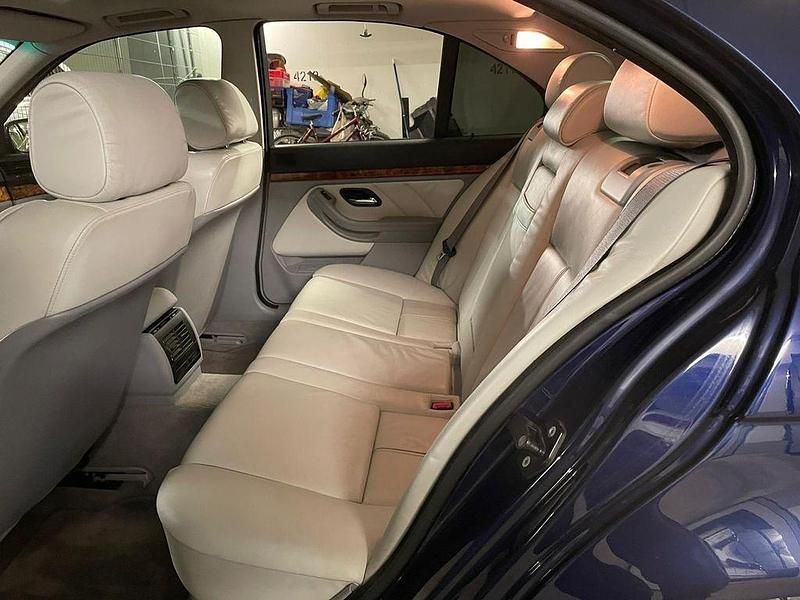 Gebraucht BMW 540 Sport Line 286 PS (210 kW) 1996 Blau Limousine