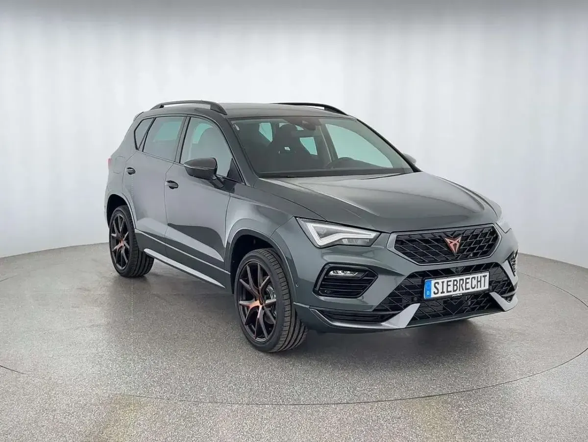 Neu Cupra Ateca 150 PS (110 kW) 2026 Grün SUV