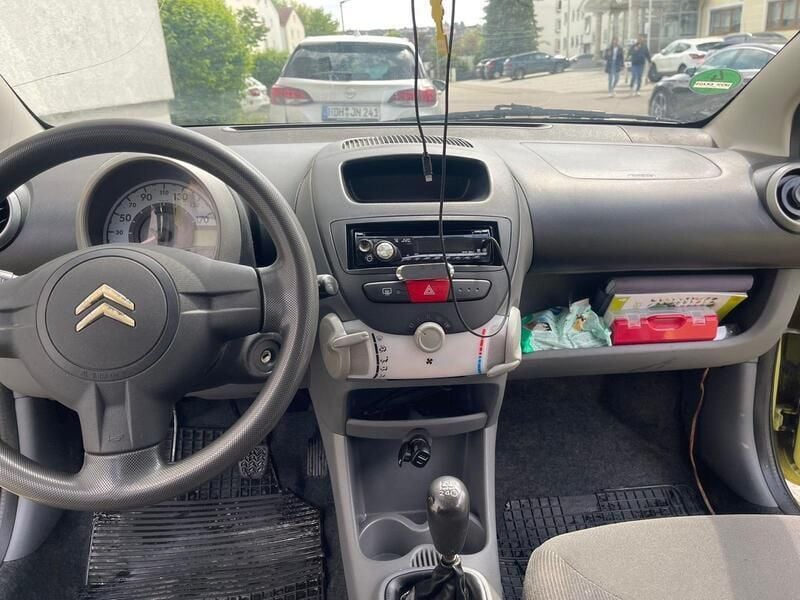 Gelb Gebraucht 2007 Citroën C1 Kleinwagen | 1.500 € (Fairer Preis) - Bild 1/4