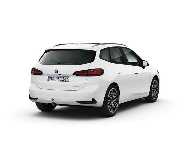 Gebraucht BMW 220 Active Tourer 156 PS (114 kW) 2025 Weiss Van / Kleinbus