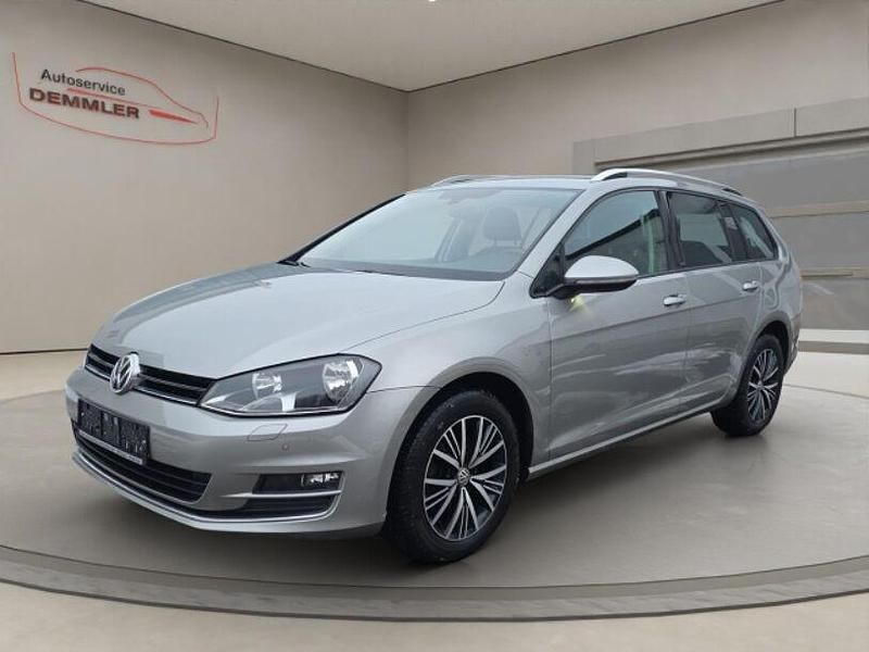 Silber Gebraucht 2016 VW Golf VII Allstar Kombi | 7.900 € (Fairer Preis) - Bild 1/4
