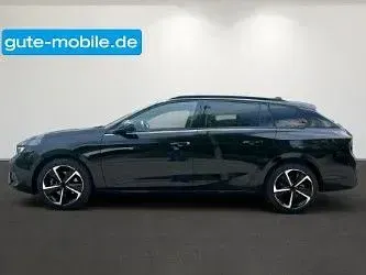 Neu Opel Astra 131 PS (96 kW) 2025 Lackierung schwarz perla nera/ Kleinwagen