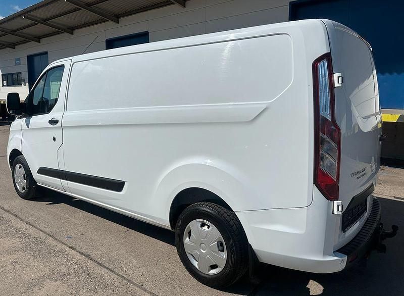 Gebraucht Ford Transit Custom Trend 131 PS (96 kW) 2022 Weiß Van / Kleinbus