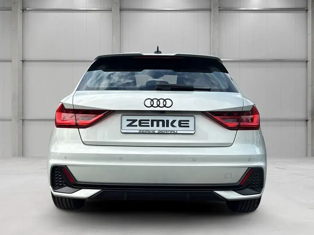Gebraucht Audi A1 Sportback S-Line 110 PS (80 kW) 2024 Silber Kleinwagen