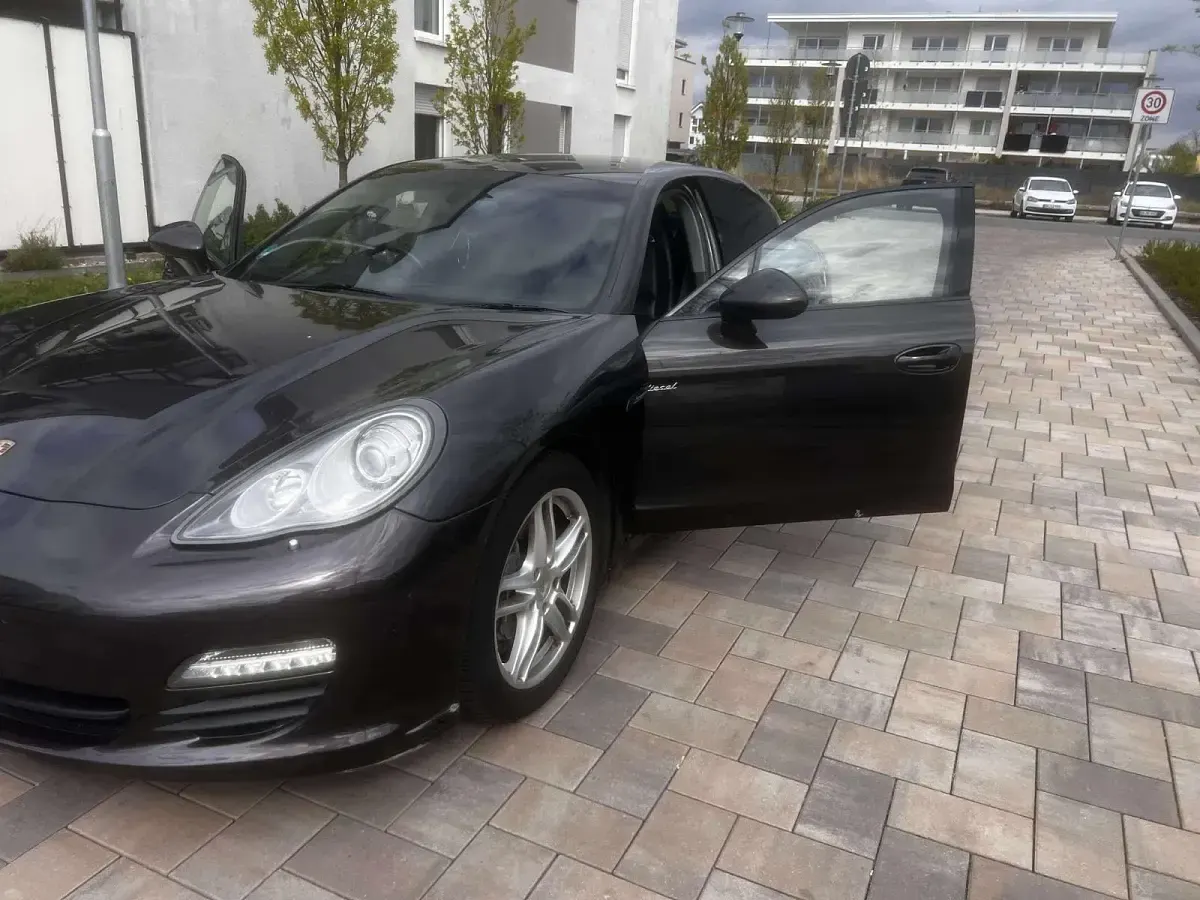 Brugt Porsche Panamera 250 HK (183 kW) 2012 Grå Hatchback