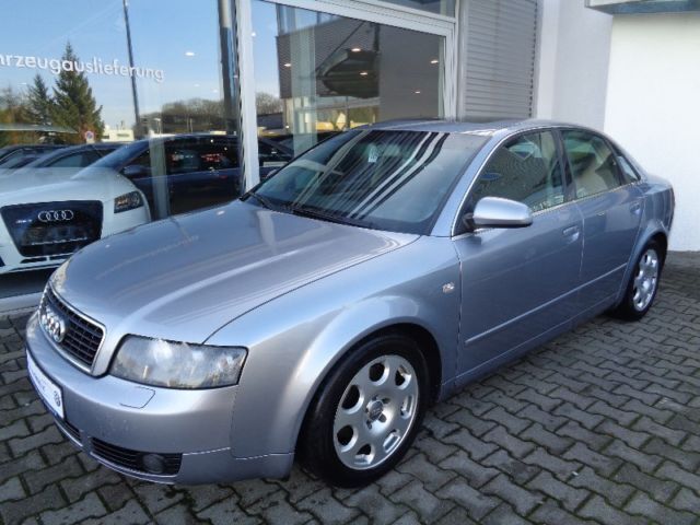 Gebraucht Audi A4 Design 163 PS (119 kW) 2004 Silber metallic Limousine