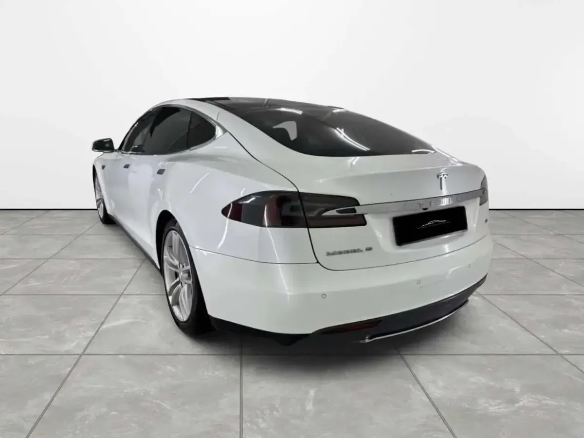 Usata Tesla Model S 269 kW (367 CV) 2013 Bianco Utilitaria