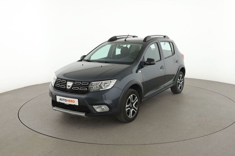 Schwarz Gebraucht 2018 Dacia Sandero Celebration Kleinwagen | 10.020 € (Fairer Preis) - Bild 1/4