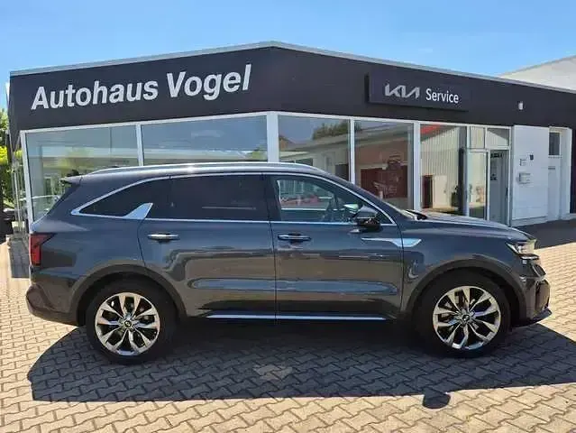 Używany Kia Sorento Platinum 201 KM (147 kW) 2021 Szary SUV