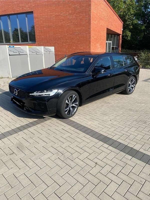 Gebraucht 2020 Volvo V60 R-Design Kombi | 22.900 € (Superpreis) - Bild 1/4