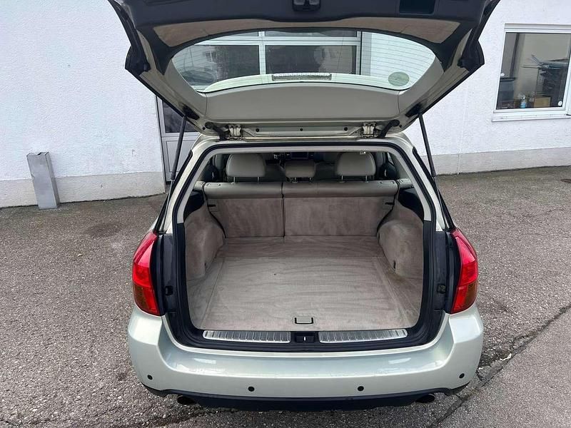 Gebraucht Subaru Outback 245 PS (180 kW) 2004 Champagne gold opal SUV