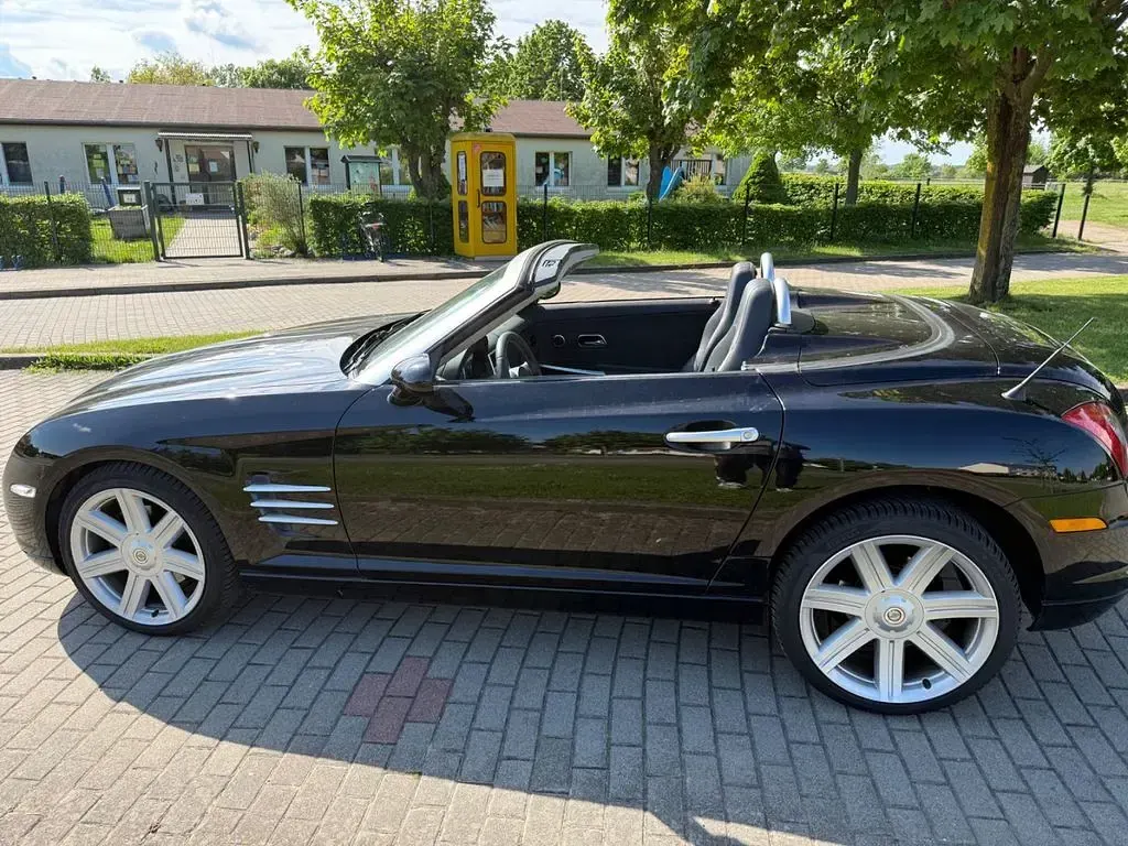 Second-hand Chrysler Crossfire 218 CP (160 kW) 2005 Negru Cabrio