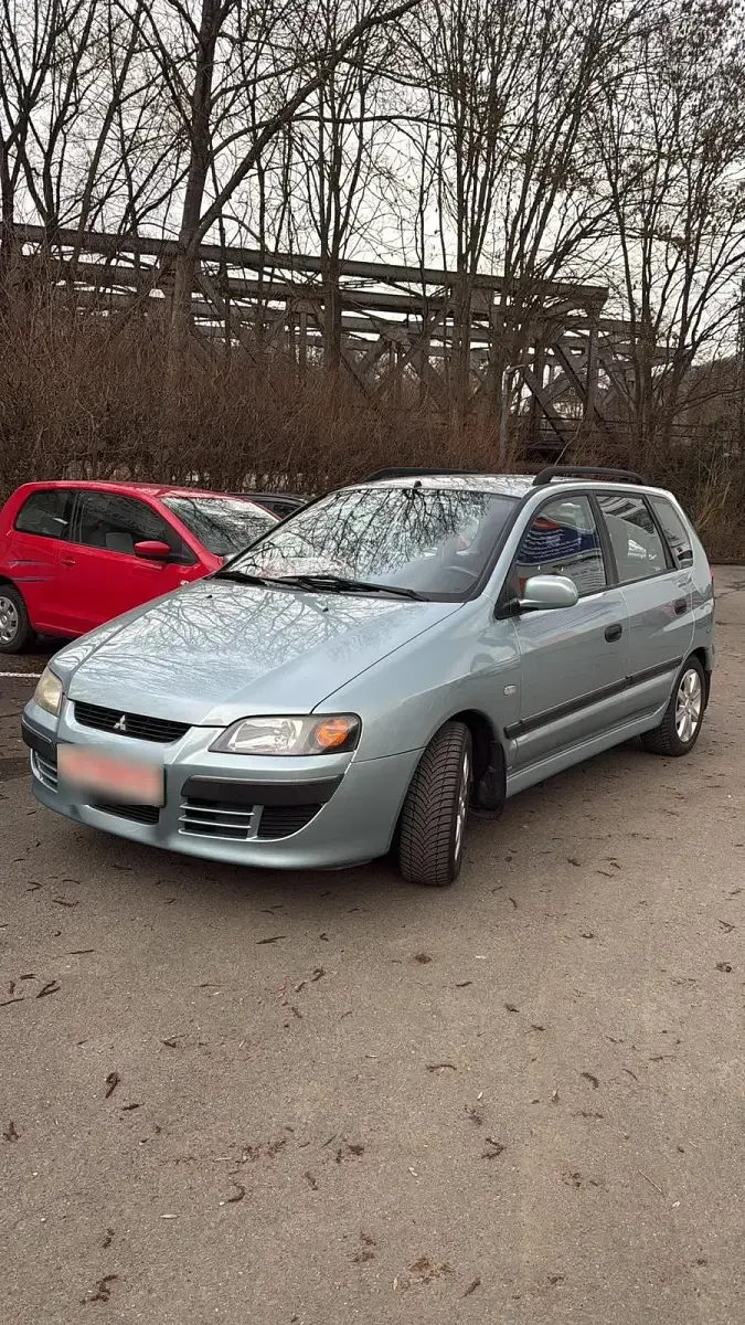 Gebraucht Mitsubishi Space Star 98 PS (72 kW) 2004 Grün Van / Kleinbus