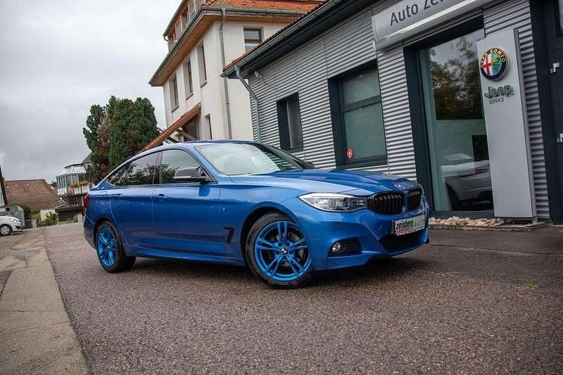 Estorilblau 2 Gebraucht 2015 BMW 320 Gran Turismo Performance Kleinwagen | 15.900 € (Fairer Preis) - Bild 1/4