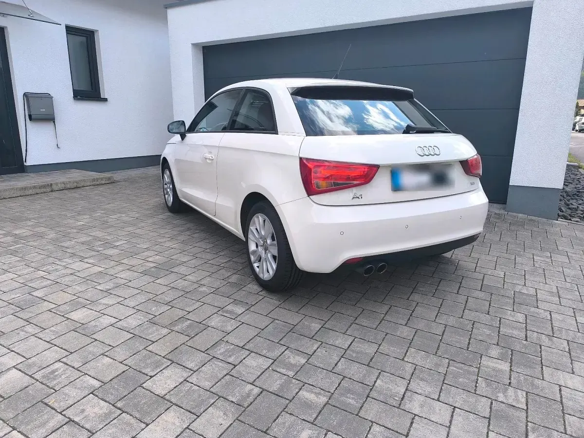 Gebraucht Audi A1 143 PS (105 kW) 2012 Weiß Kleinwagen