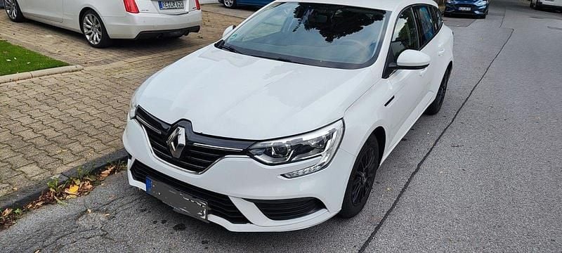 Weiß Gebraucht 2017 Renault Mégane GrandTour Intens Kombi | 6.200 € (Guter Preis) - Bild 1/4