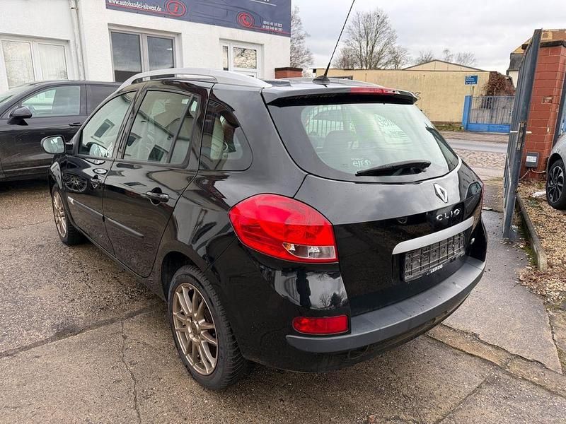 Gebraucht Renault Clio IV 103 PS (75 kW) 2012 Kombi