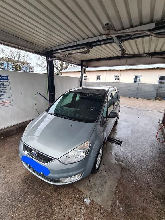 Gebraucht Ford Galaxy Ghia 145 PS (106 kW) 2009 Van / Kleinbus