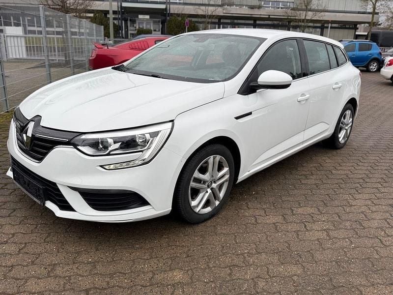 Weiß Gebraucht 2017 Renault Mégane IV Play Limousine | 5.999 € (Superpreis) - Bild 1/4