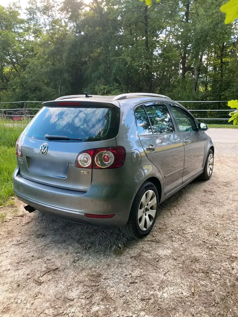 Gebraucht VW Golf VI 105 PS (77 kW) 2010 Grau Kleinwagen