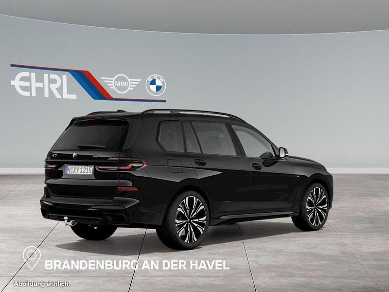 Neu BMW X7 Shadowline 352 PS (258 kW) 2026 Schwarz SUV