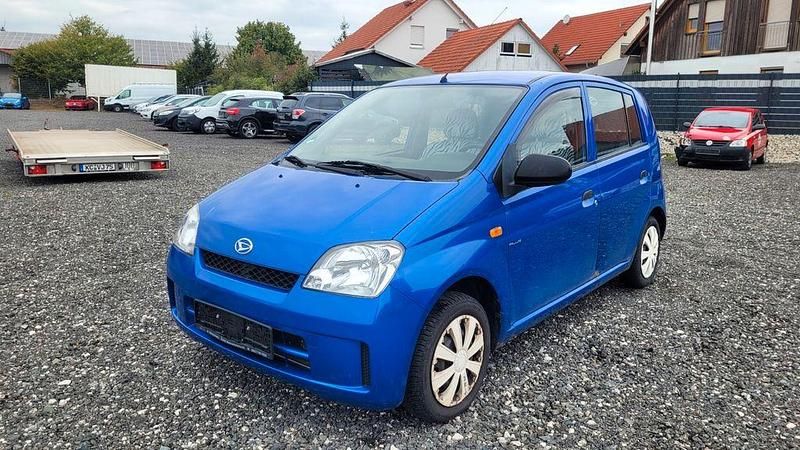 Blau Gebraucht 2004 Daihatsu Cuore Plus Kleinwagen | 890 € (Superpreis) - Bild 1/4
