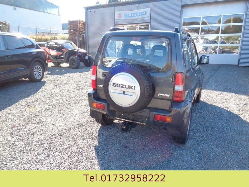 Gebraucht Suzuki Jimny Comfort 86 PS (63 kW) 2009 Grau SUV