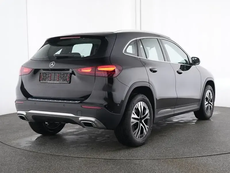 Gebraucht Mercedes GLA180 Progressive 116 PS (85 kW) 2025 Schwarz SUV