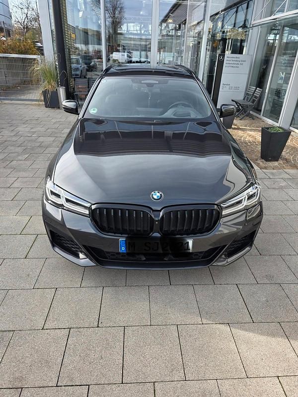 Gebraucht BMW 530 286 PS (210 kW) 2020 Grau Kombi