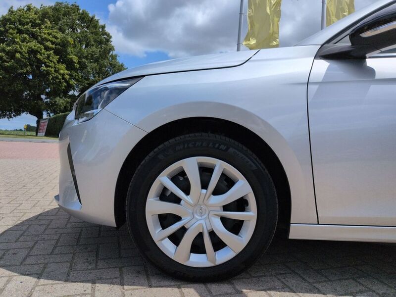 Gebraucht Opel Corsa-e Edition 100 kW (136 PS) 2023 Aluminium silb/kristall silb Kleinwagen