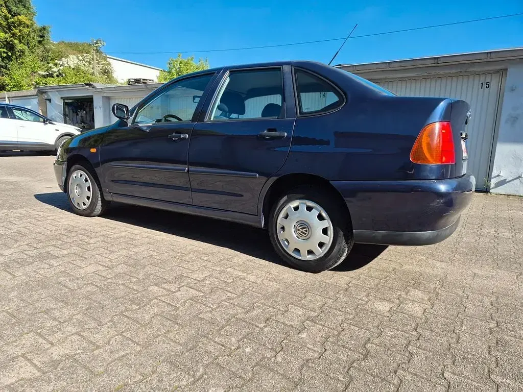 Gebraucht VW Polo 75 PS (55 kW) 1999 Blau Limousine