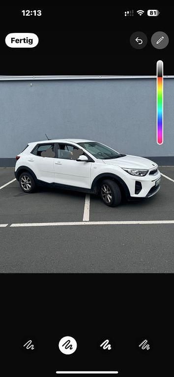 Weiß Gebraucht 2018 Kia Stonic Edition 7 SUV | 12.700 € (Fairer Preis) - Bild 1/4