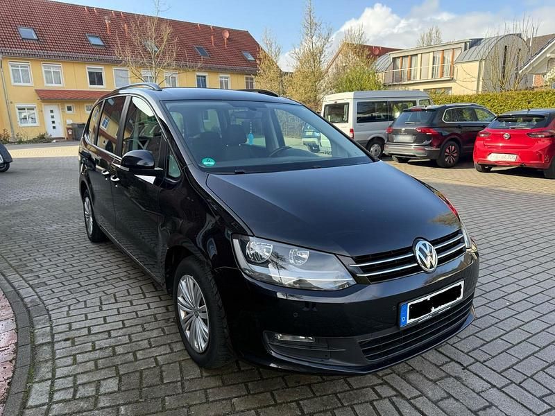 Gebraucht VW Sharan 150 PS (110 kW) 2015 Schwarz Van / Kleinbus