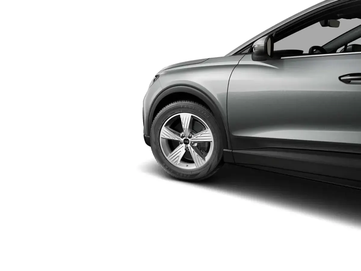 Gebraucht Audi Q4 e-tron 194 kW (265 PS) 2023 Taifungrau metallic SUV