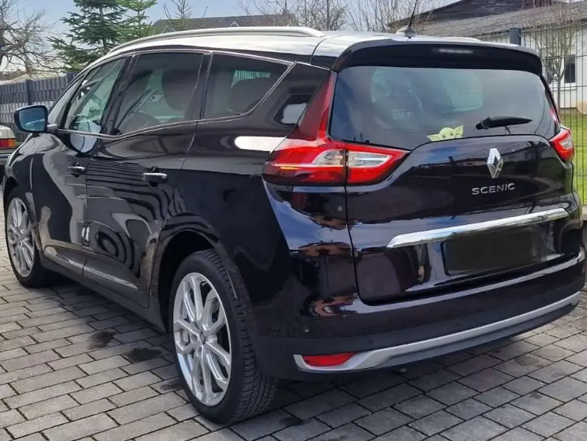Gebraucht Renault Grand Scénic IV Initiale Paris 163 PS (119 kW) 2018 Violett Van / Kleinbus