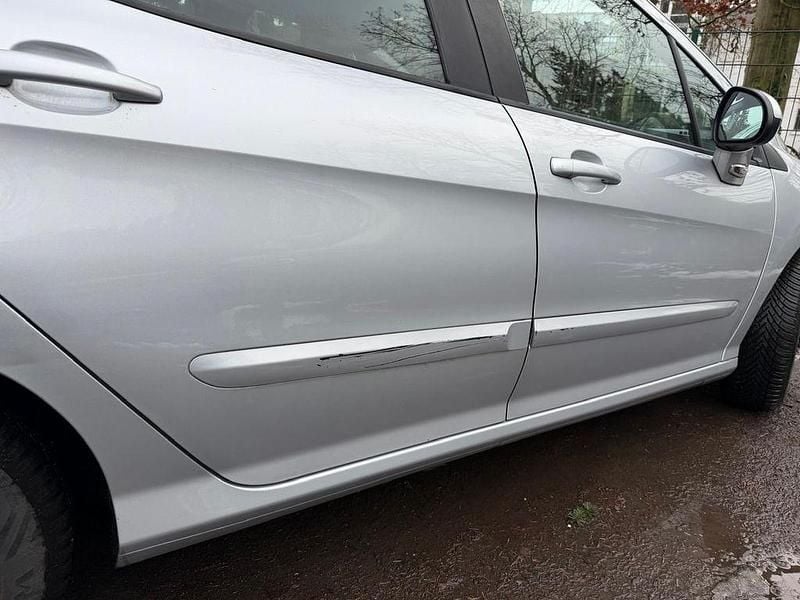 Gebraucht Peugeot 308 Sport 120 PS (88 kW) 2009 Silber Limousine