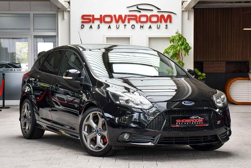 Usata Ford Focus ST 250 CV (183 kW) 2013 Nero Berlina