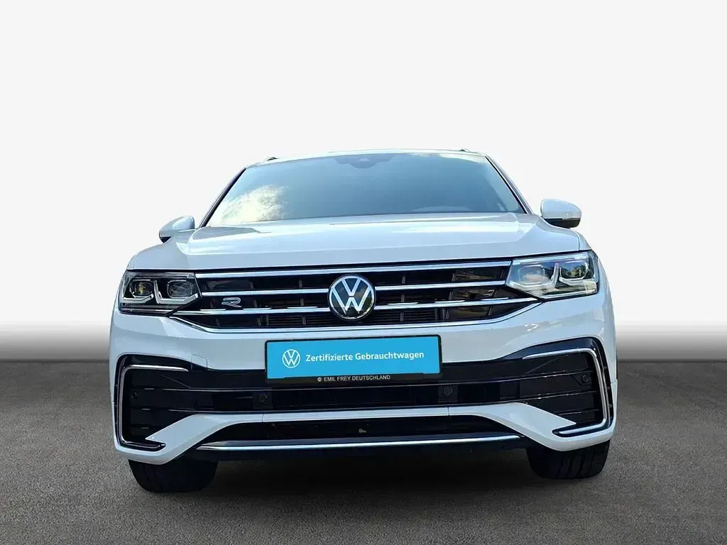 Gebraucht VW Tiguan R-line 150 PS (110 kW) 2023 Weiß SUV