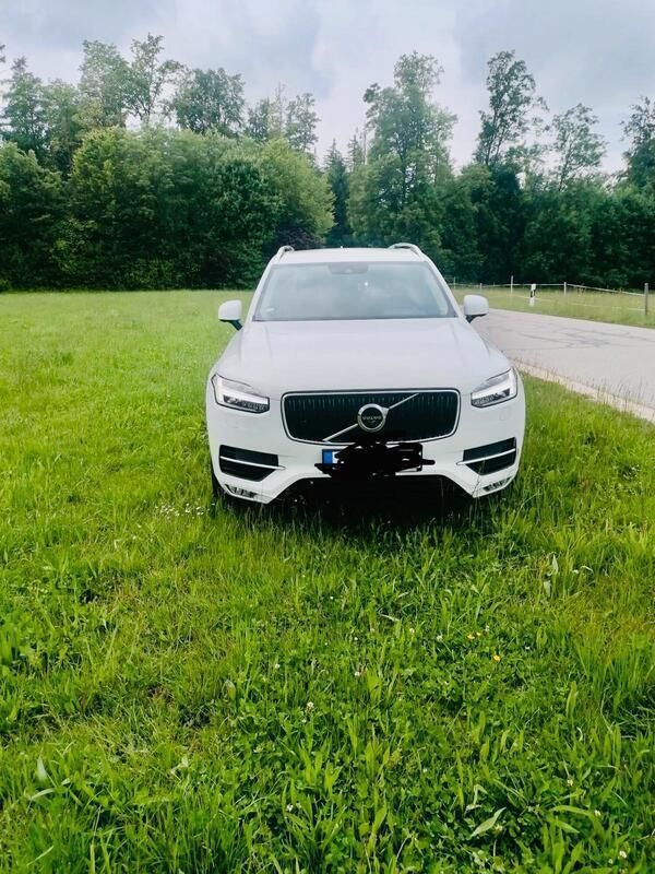Weiß Gebraucht 2018 Volvo XC90 SUV | 29.500 € (Fairer Preis) - Bild 1/4
