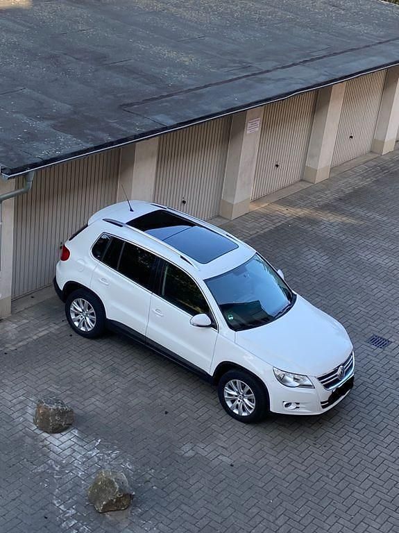 Weiß Gebraucht 2008 VW Tiguan Sportline SUV | 7.900 € (Guter Preis) - Bild 1/4