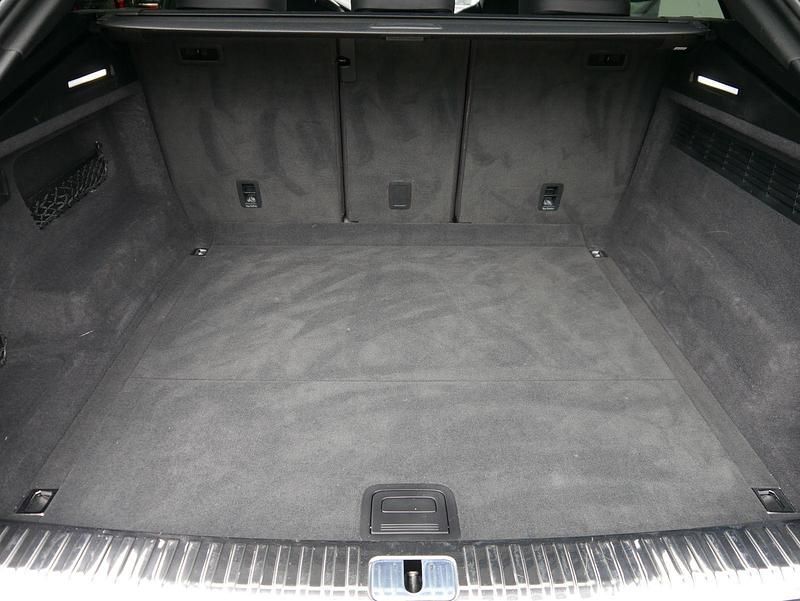 Gebraucht Audi Q8 S-Line 286 PS (210 kW) 2022 Metallic SUV